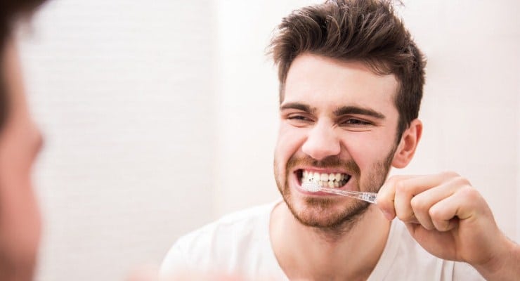 Bahaya Terlalu Sering Menggosok Gigi
